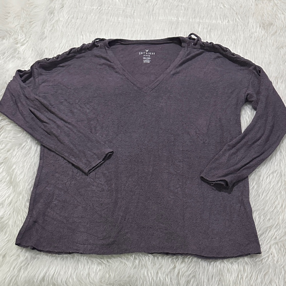 Stylish V-Neck Blouse in Deep Purple